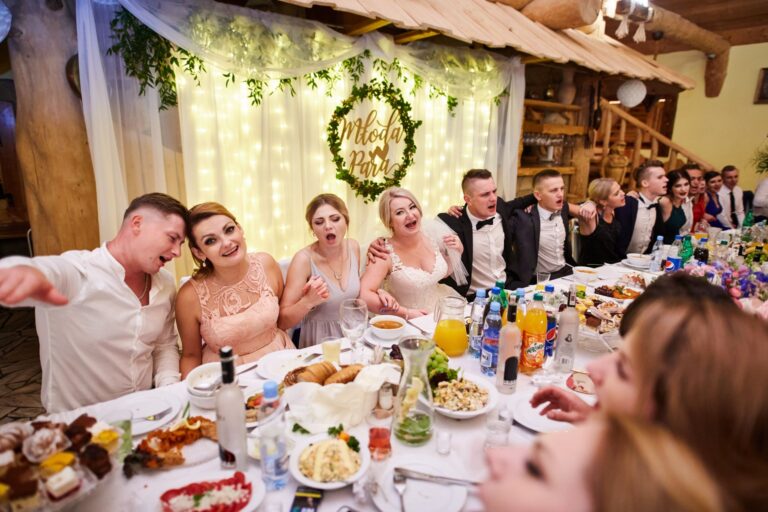 Maciejowa Chata wesela stół pary młodej